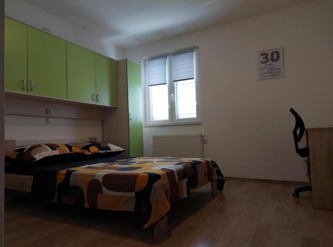 Apartman Niko Малинска Екстериор снимка